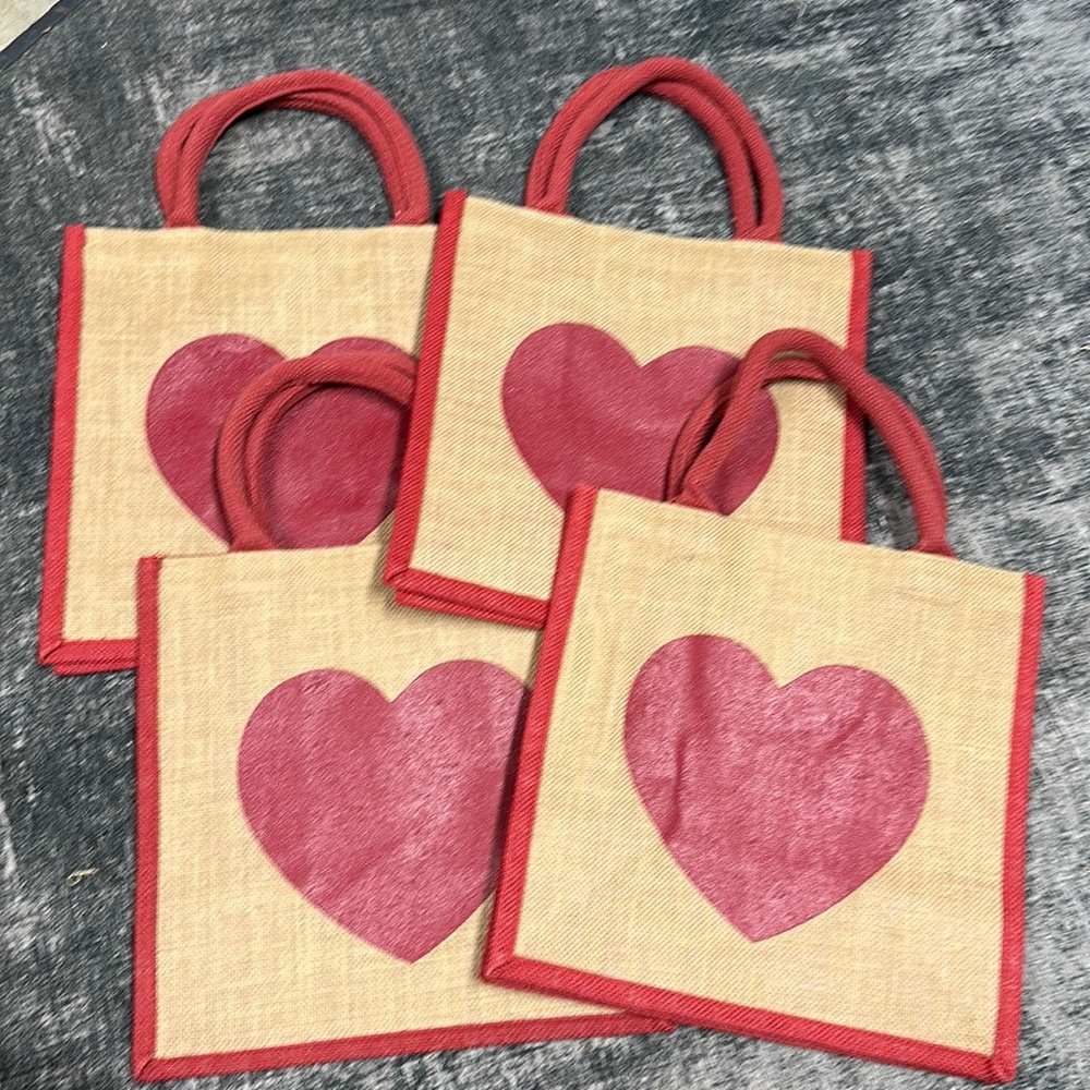 4/$10 Burlap heart bags (4)